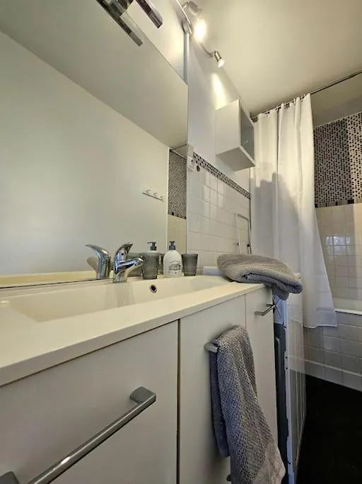 Vue Alpes Et Jura Apartment Gex France