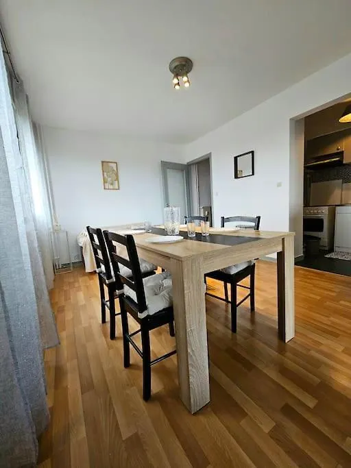 Vue Alpes Et Jura Apartment Gex France
