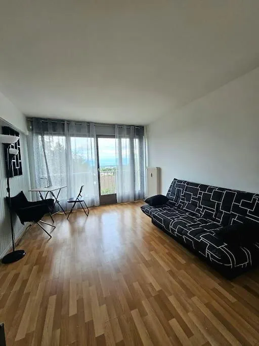 Vue Alpes Et Jura Apartment Gex